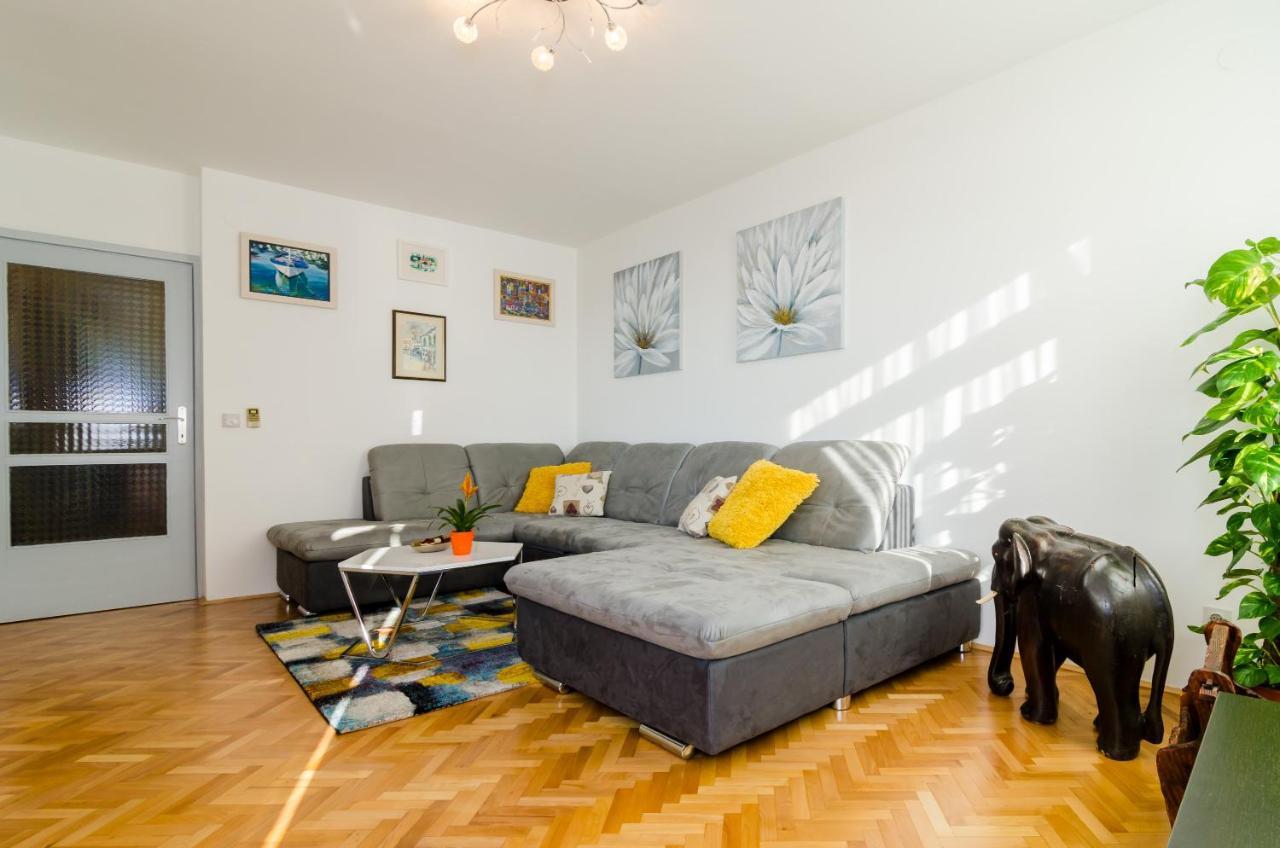 Sun City Apartment Dubrovnik Bagian luar foto